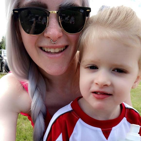 Meet your Posher, Melissa - Picture 2 of 2